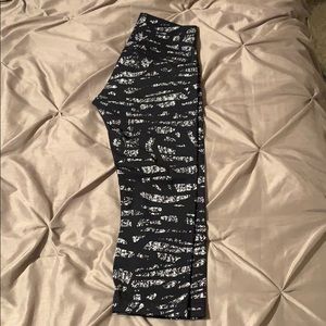 Lululemon athletica crop leggings